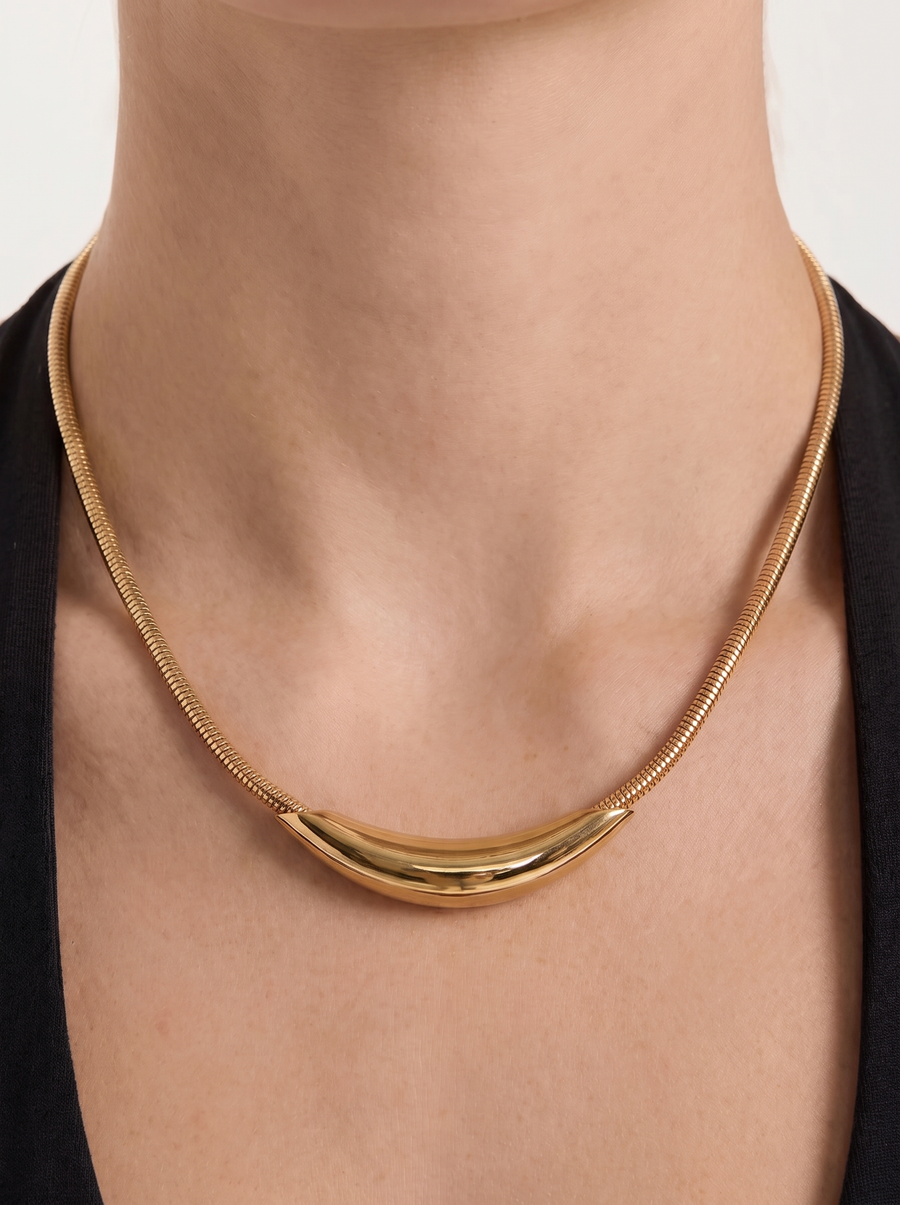 Ilse Schlangenkette mit geschwungenem Anhänger