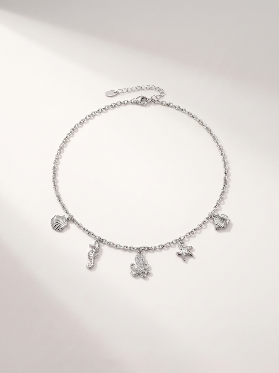 Lotte Charm-Halskette mit Meeresmotiven