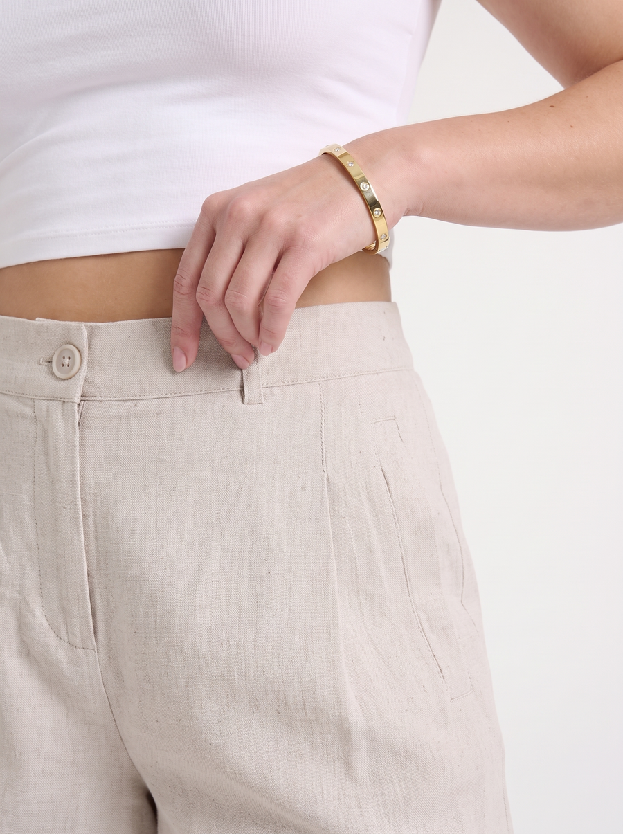 Kyrine Shorts mit Bundfalten