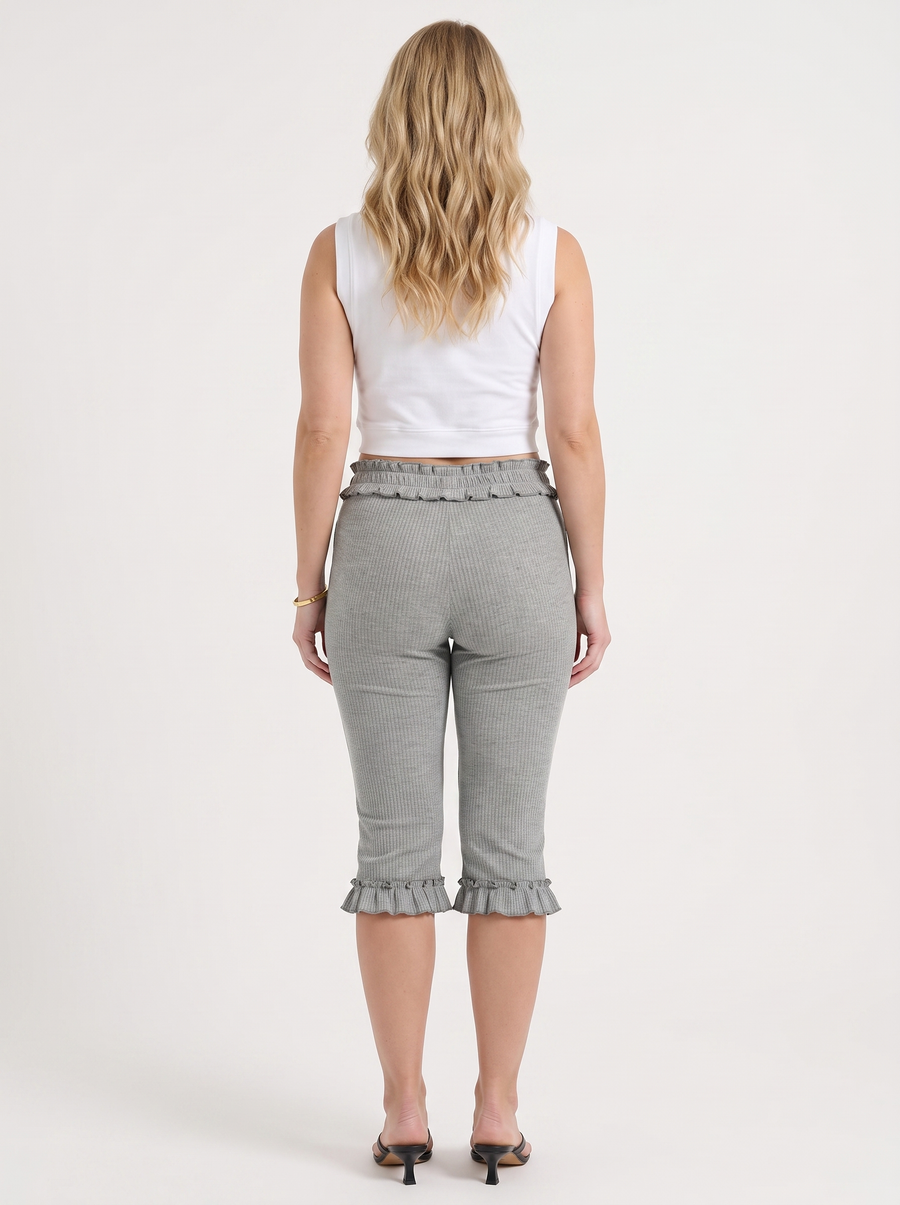 Mishella Caprihose mit Rüschensaum