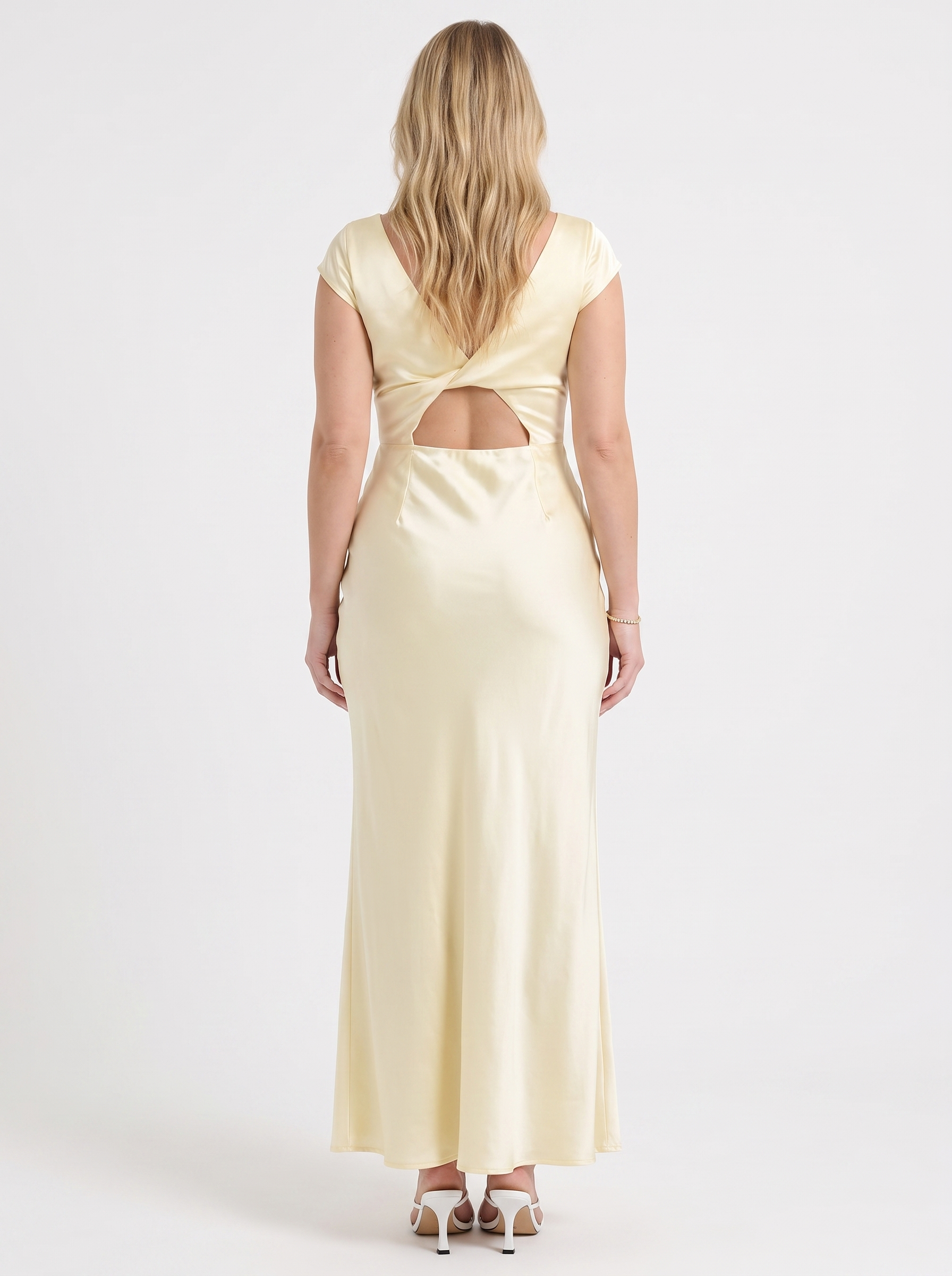 Tessa Maxikleid in Satinoptik mit V-Ausschnitt
