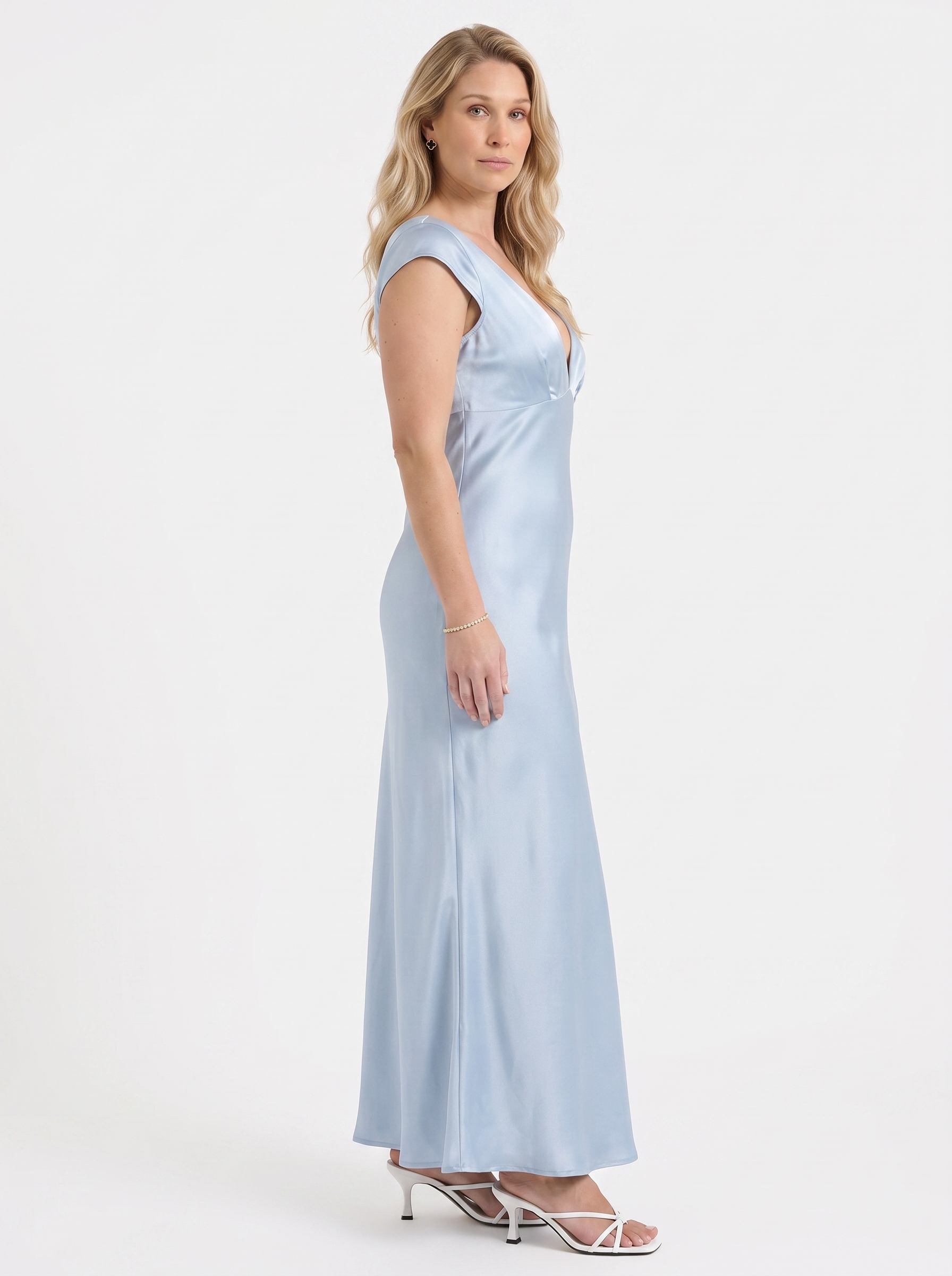 Tessa Maxikleid in Satinoptik mit V-Ausschnitt