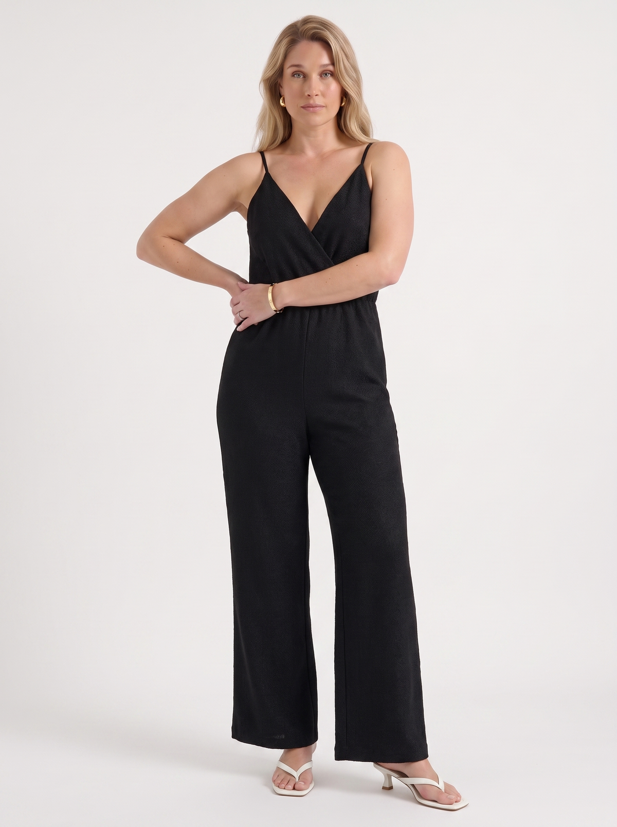 Cheri Damen Jumpsuit in Wickeloptik