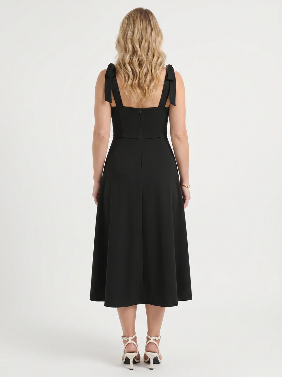 Lanie Midikleid mit Herzausschnitt und Bindeträgern