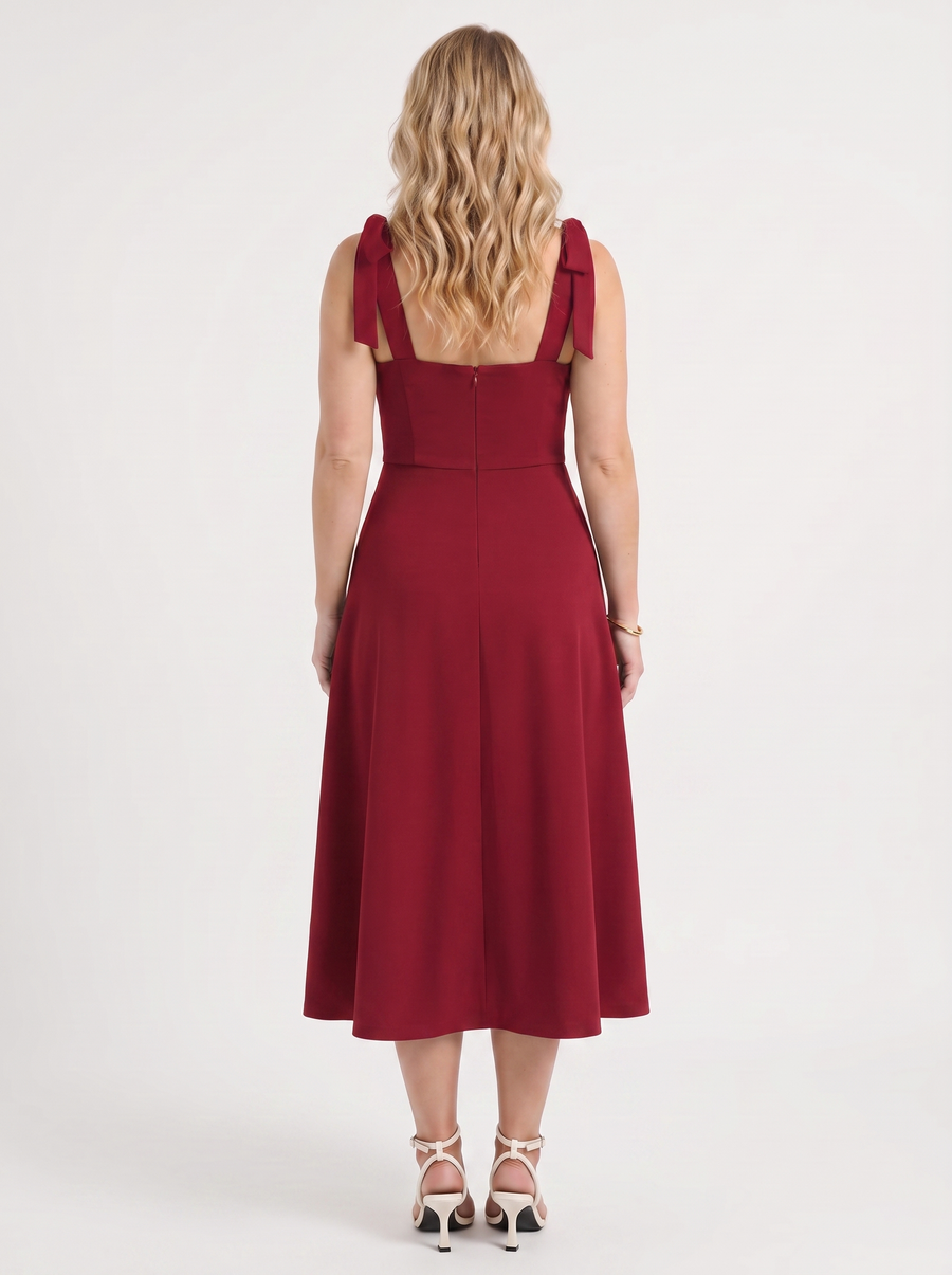 Lanie Midikleid mit Herzausschnitt und Bindeträgern