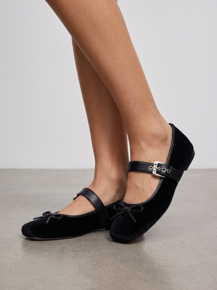 Ellie Riemchenballerinas mit Schnalle
