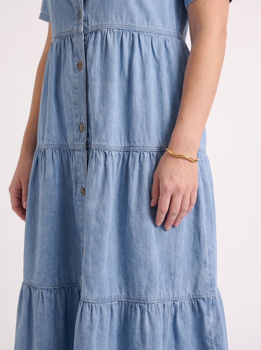 Kesia Gestuftes Midi-Hemdblusenkleid