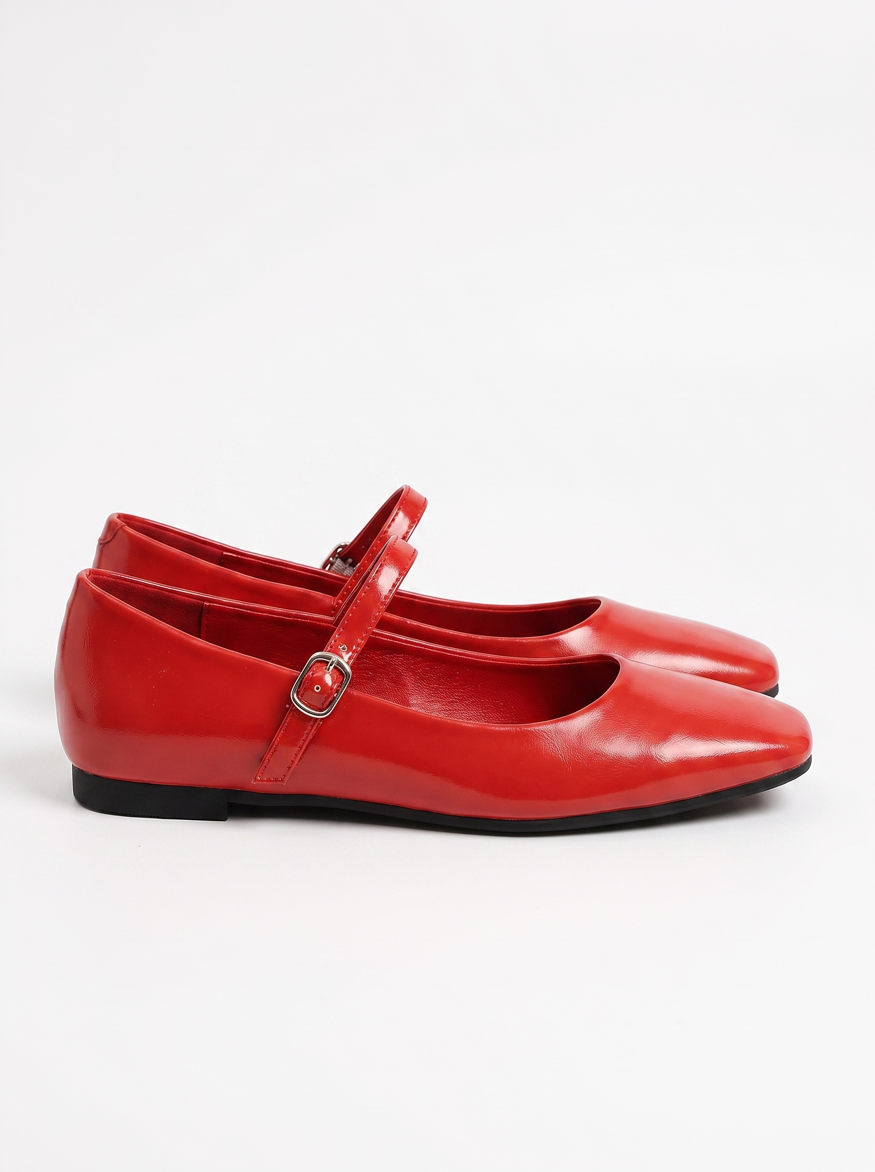 Lois Mary-Jane-Ballerinas mit Schnalle