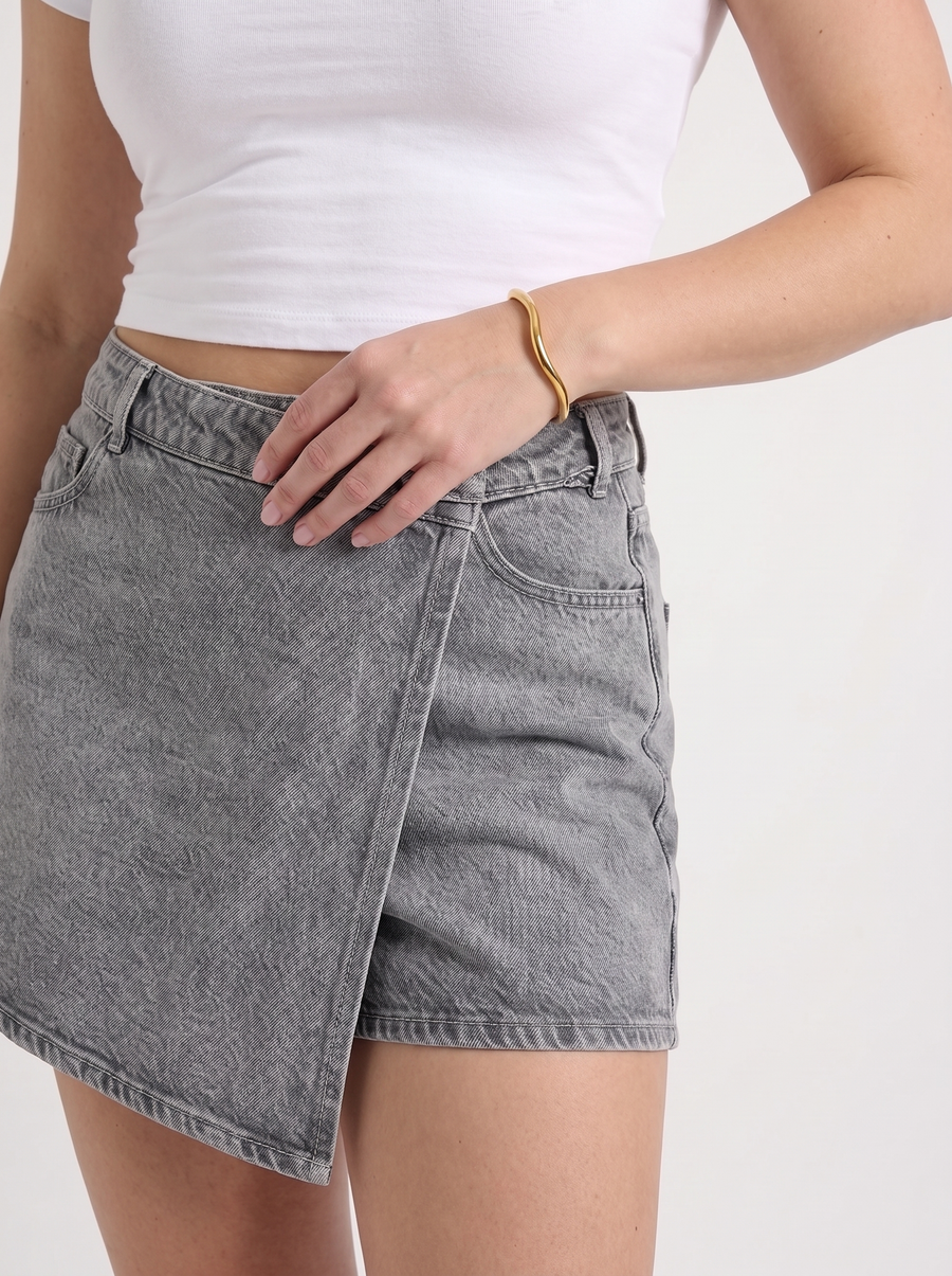 Rosa Jeans-Minirock mit Wickeloptik
