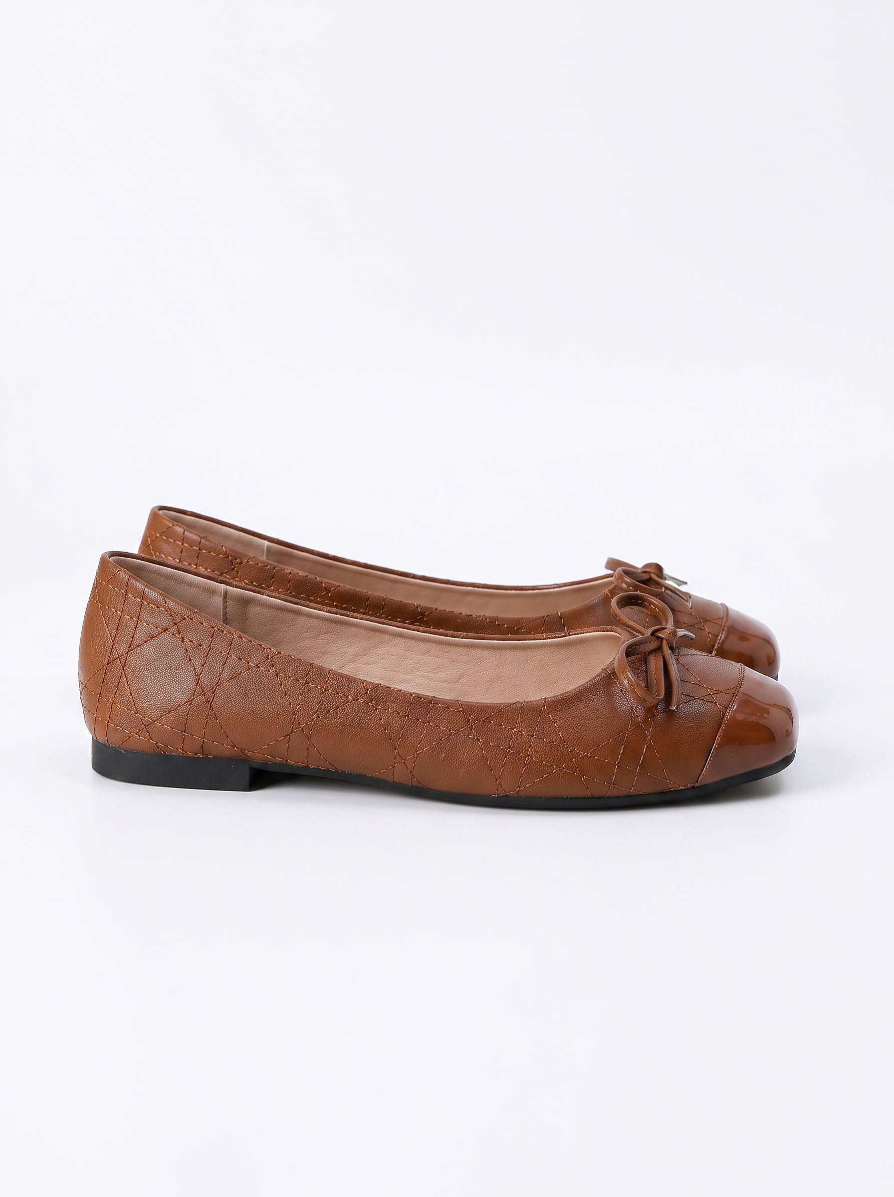 Queenie Ballerinas mit Lackkappe