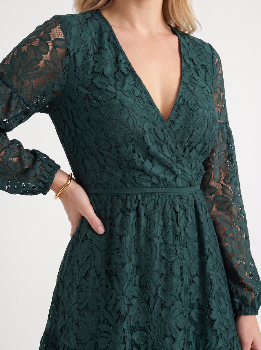 Remy Spitzenminikleid mit Ballonärmeln