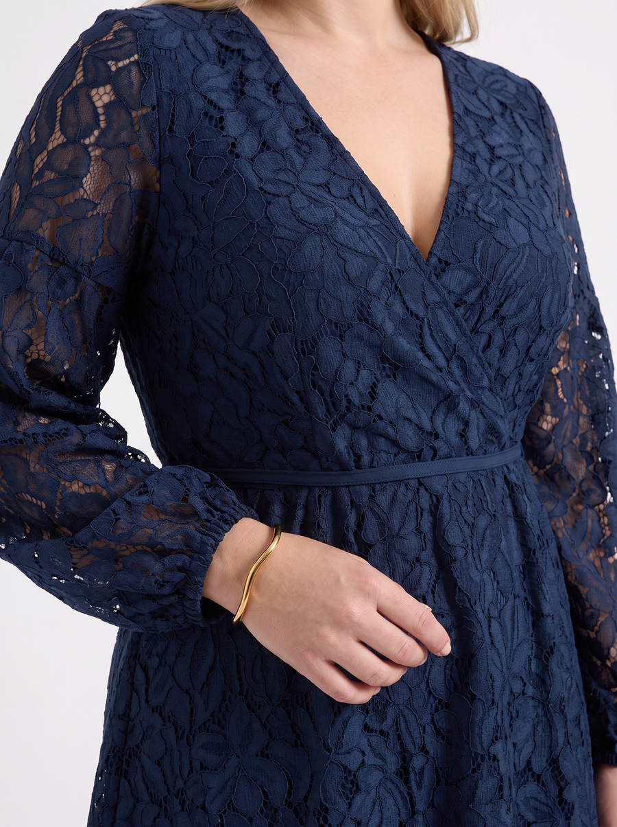 Remy Spitzenminikleid mit Ballonärmeln