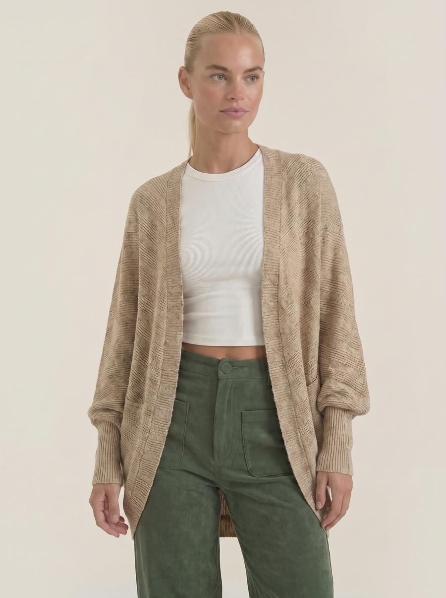 Cassandra Oversized-Strickjacke