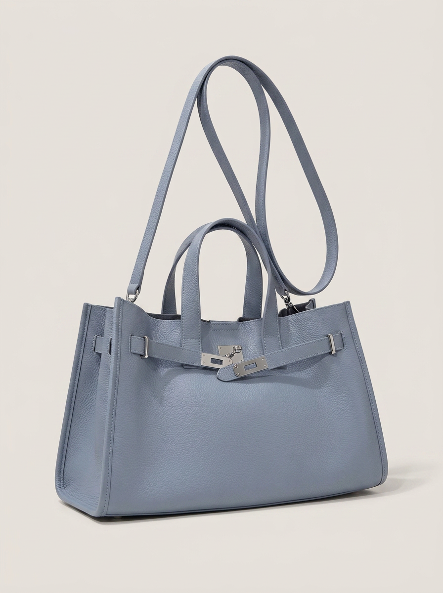 Loha Grosse Schultertasche Hellblau