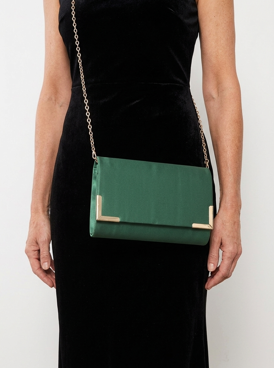 Envelope Clutch mit Kettenriemen - Forest Green - Model