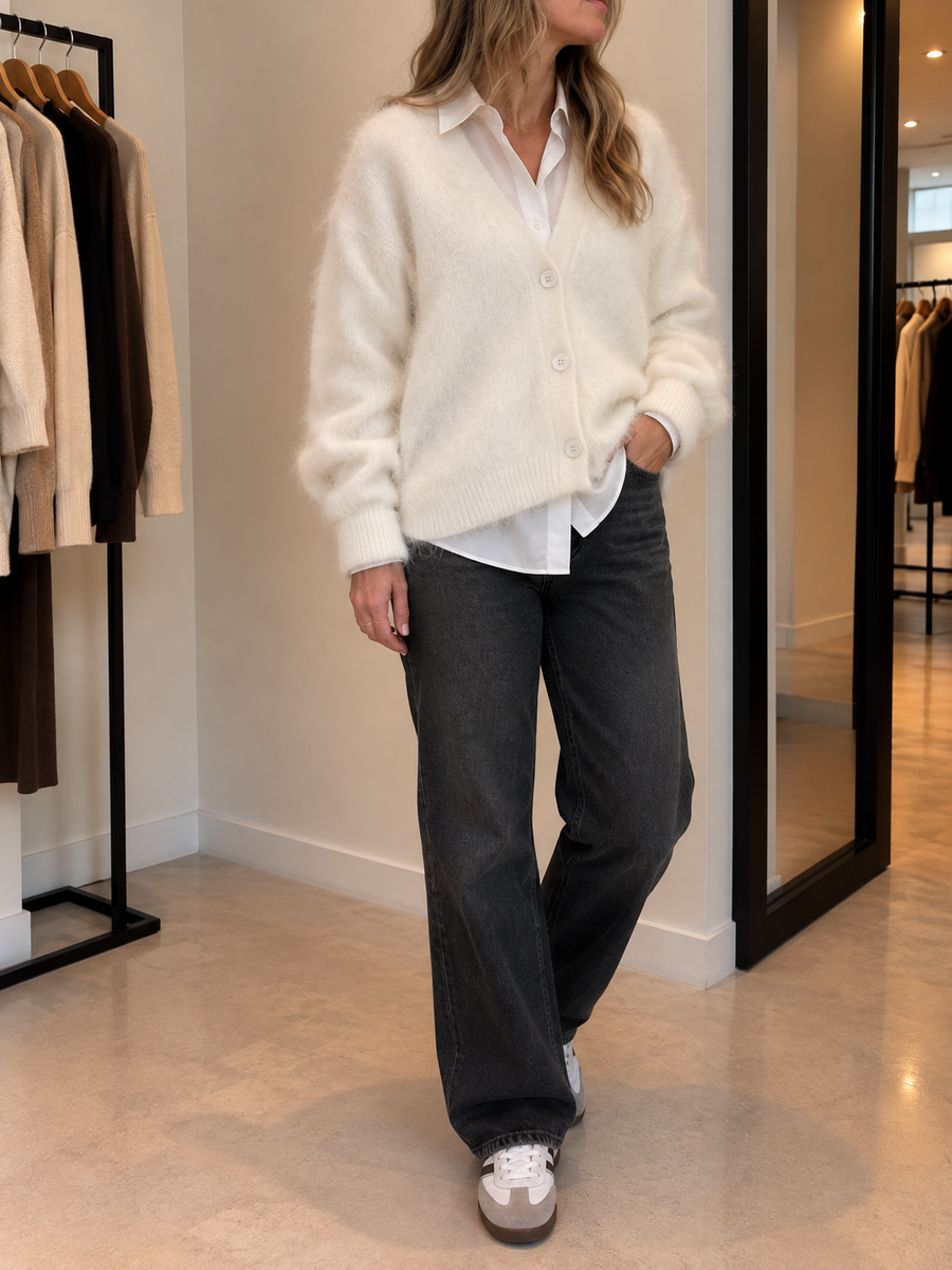 Romana Strickjacke mit V-Ausschnitt