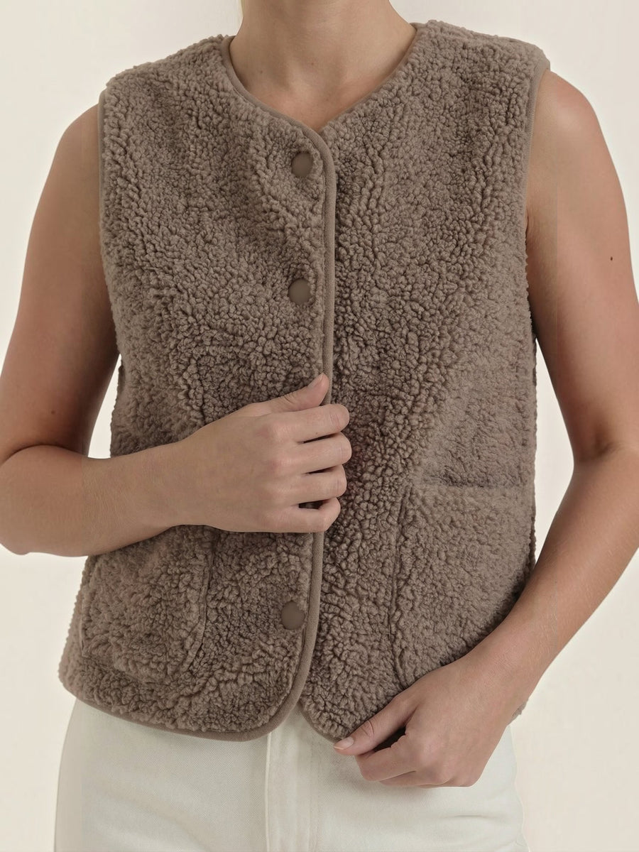 Taupe