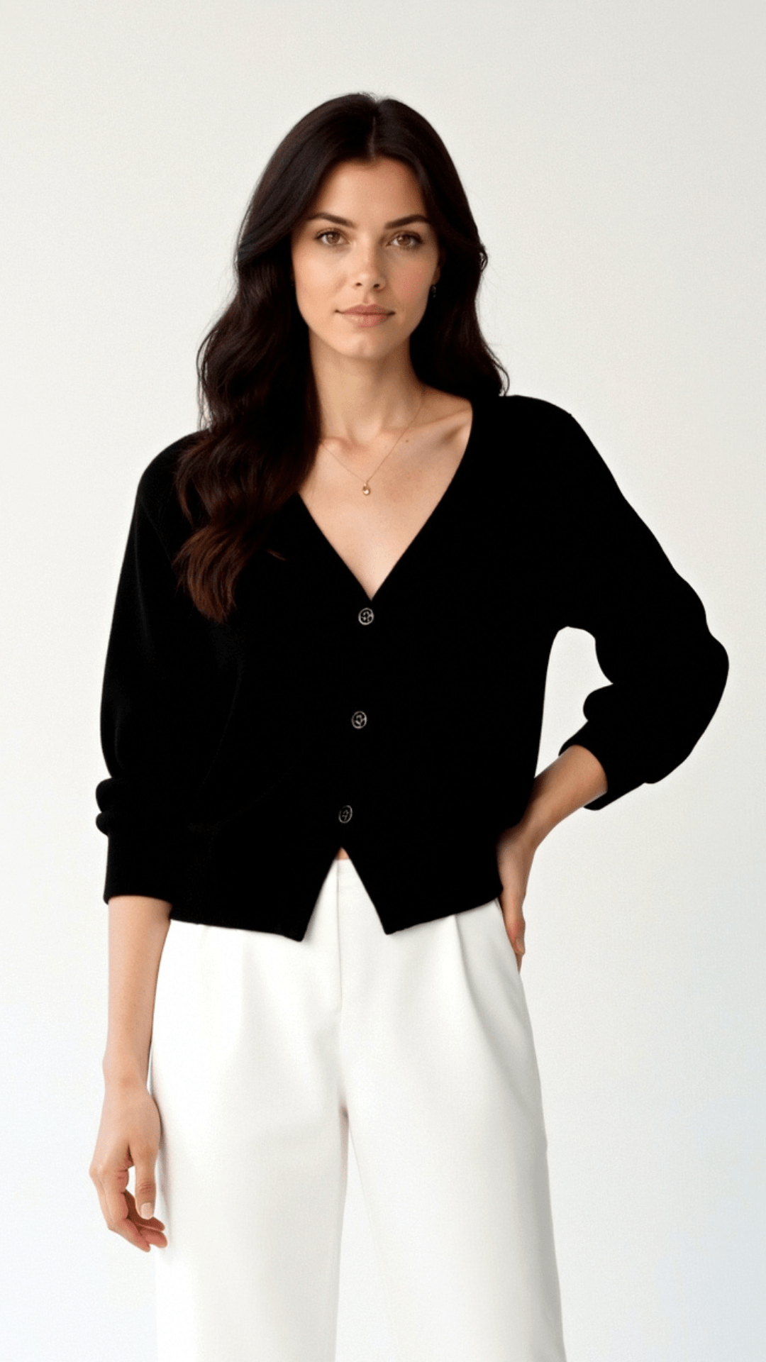 Jessica Cardigan mit V-Ausschnitt und Knöpfen