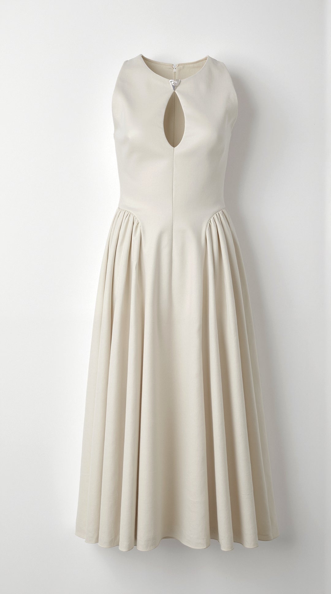 Nancy Leinen-Kleid mit Ausschnitt