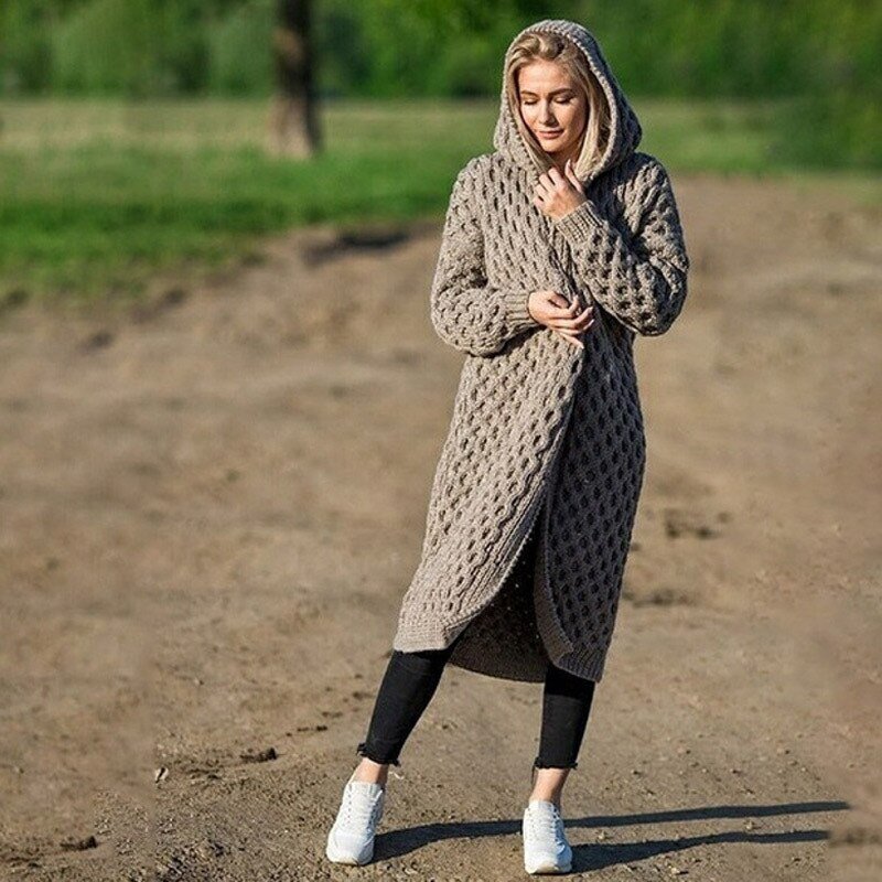 Maike Strickjacke mit Zopfmuster